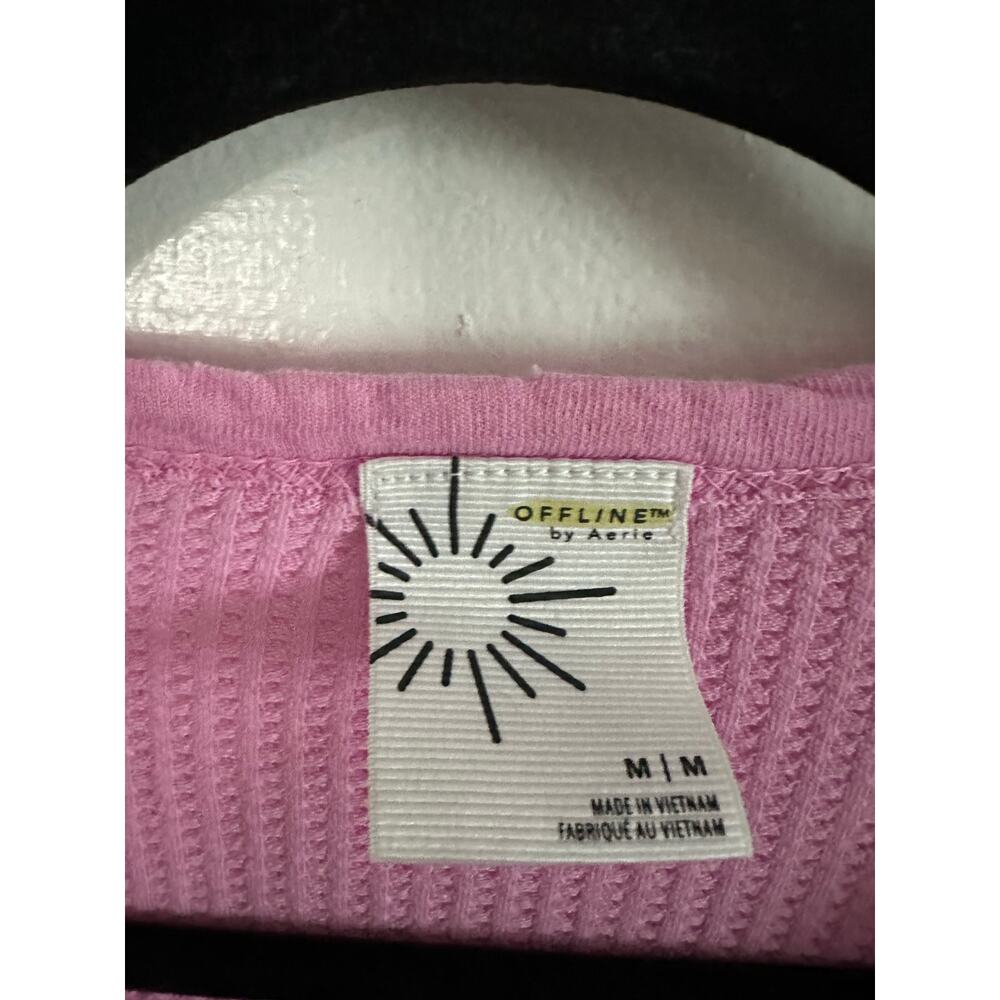Offline by AERIE Bubblegum Pink Waffle Thermal Henley Thumbholes Oversized Sz M - Picture 5 of 7